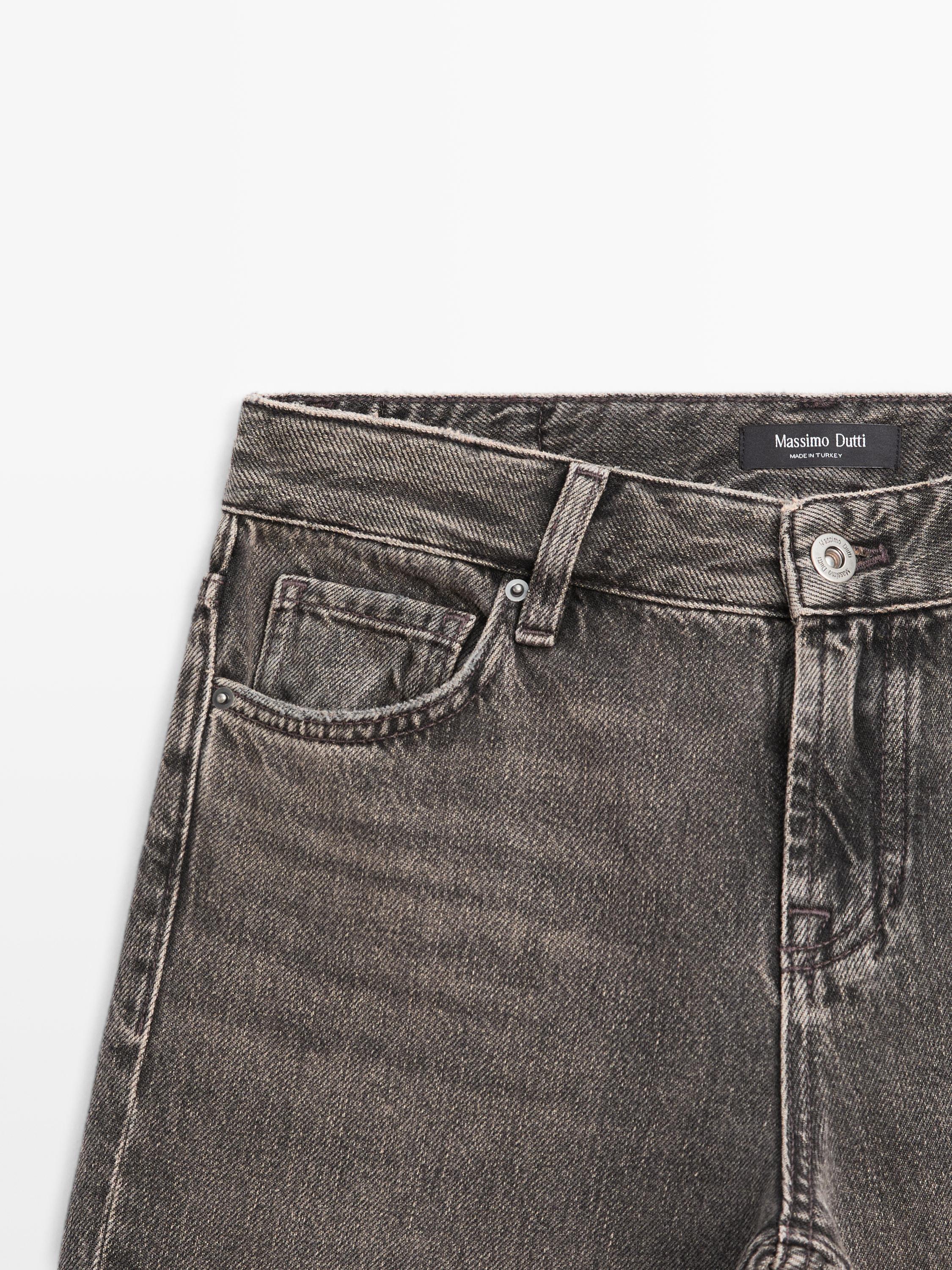 Straight-leg low-rise jeans